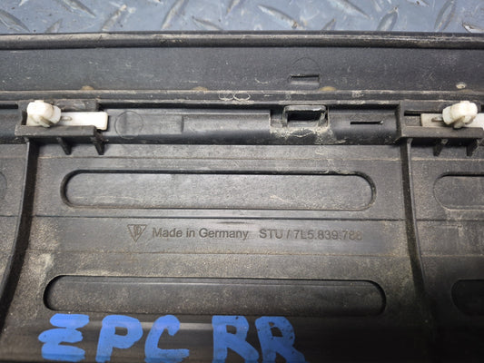 2008-2010 Porsche Cayenne 957 Rear Right Door Lower Trim Molding 7L5839788