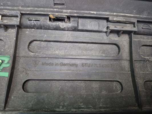 2008-2010 Porsche Cayenne 957 Rear Left Door Lower Trim Molding 7L5839787