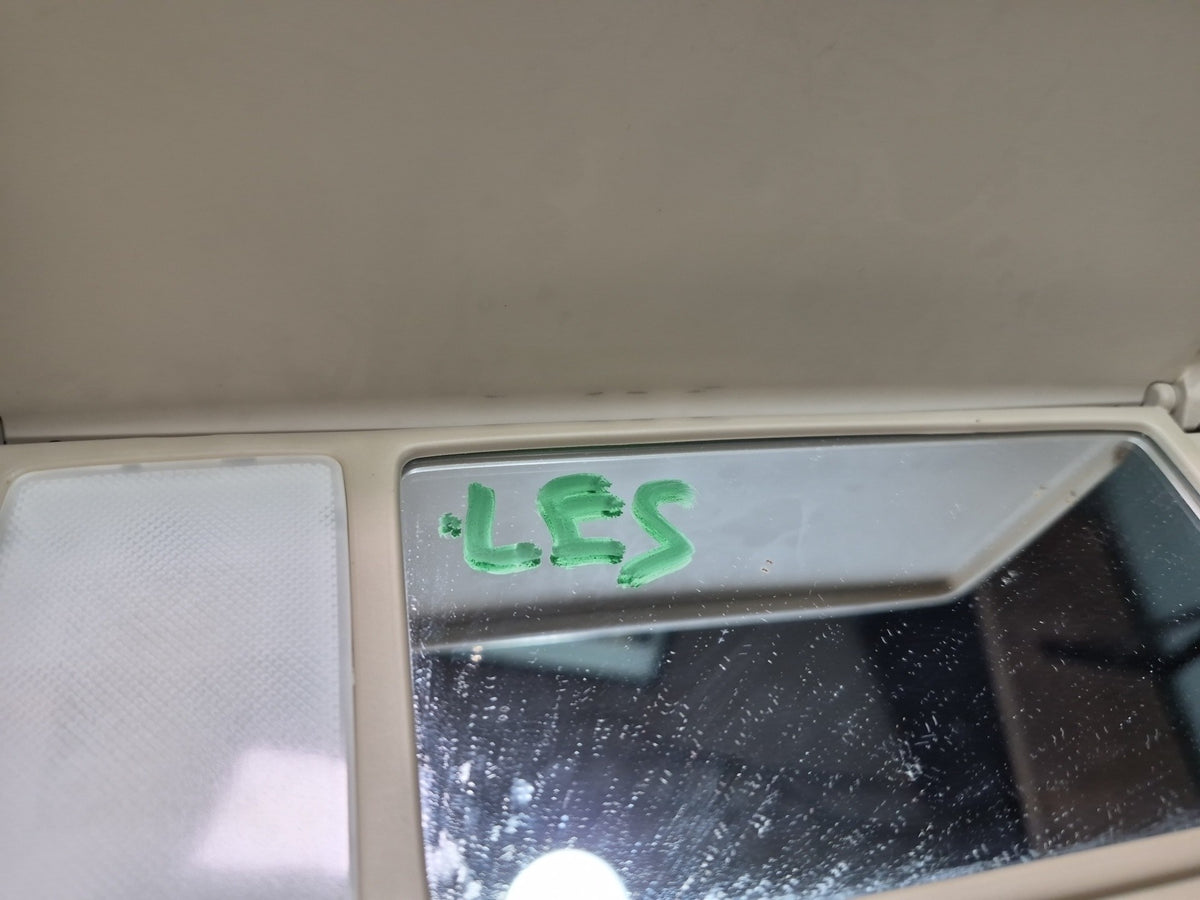98-00 Lexus UCF20L LS400 Set of 2 Front Left & Right Sun Visor Ivory Damaged