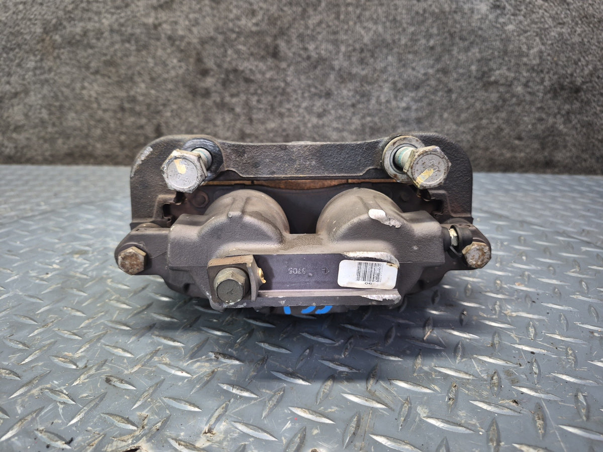 05-13 Chevrolet Corvette C6 Base Set of 2 Front Left & Right Brake Caliper OEM