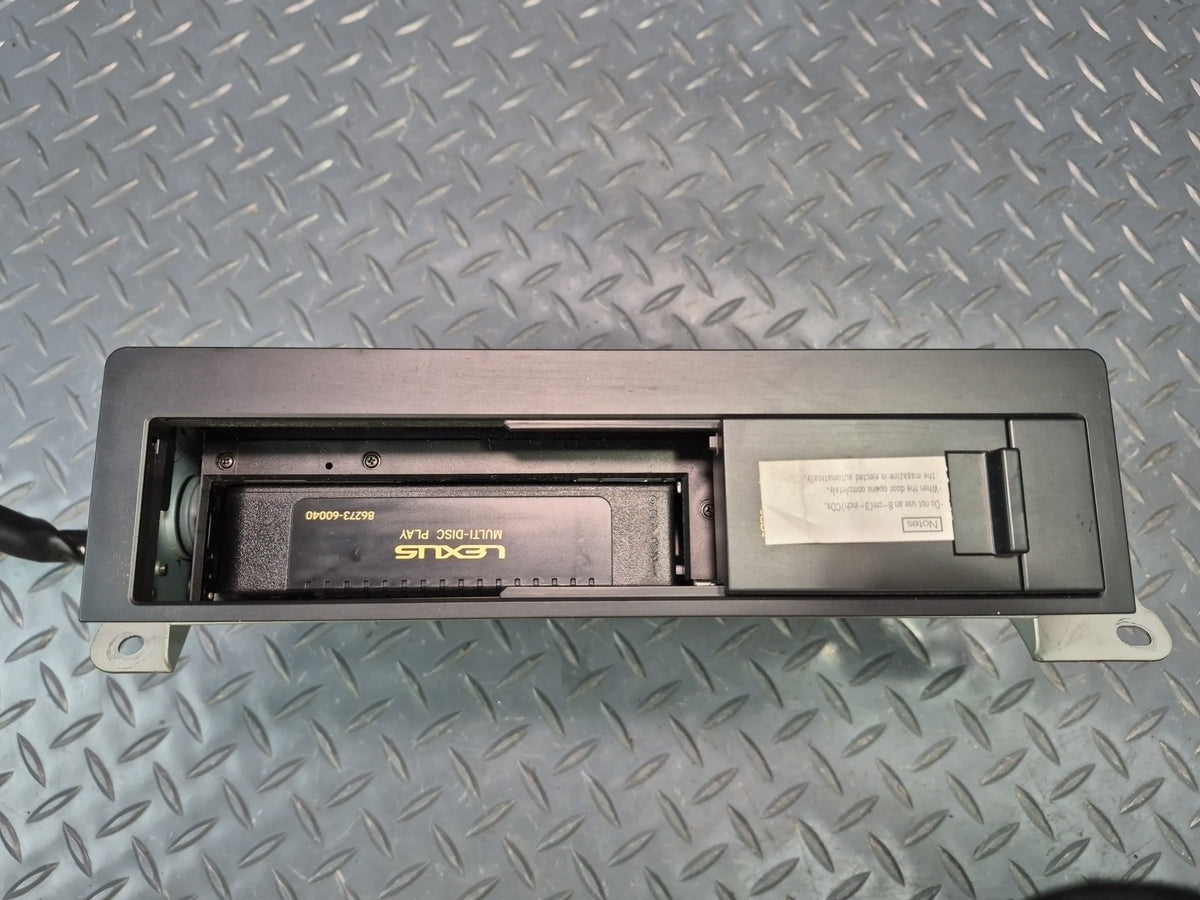 2003-2006 Lexus UZJ120L GX470 CD Changer Player w Magazine 86270-60070