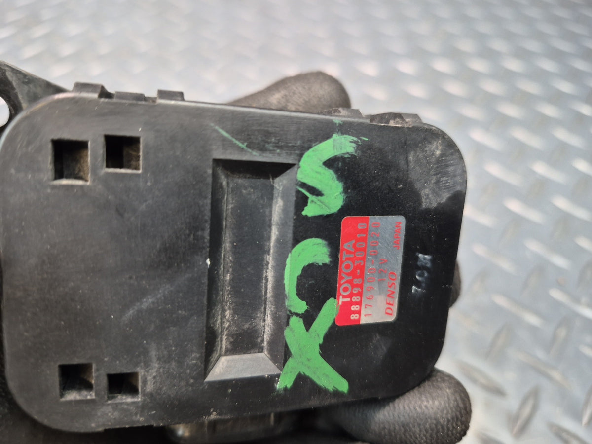 02-05 Lexus UZZ40L SC430 Air Smog Ventilation Sensor Module 88898-30010 OEM
