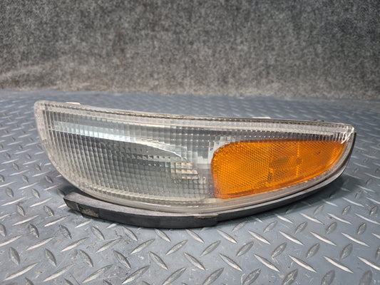 97-04 Chevrolet Corvette C5 Set of 2 Front Left & Right Turn Signal Light OEM