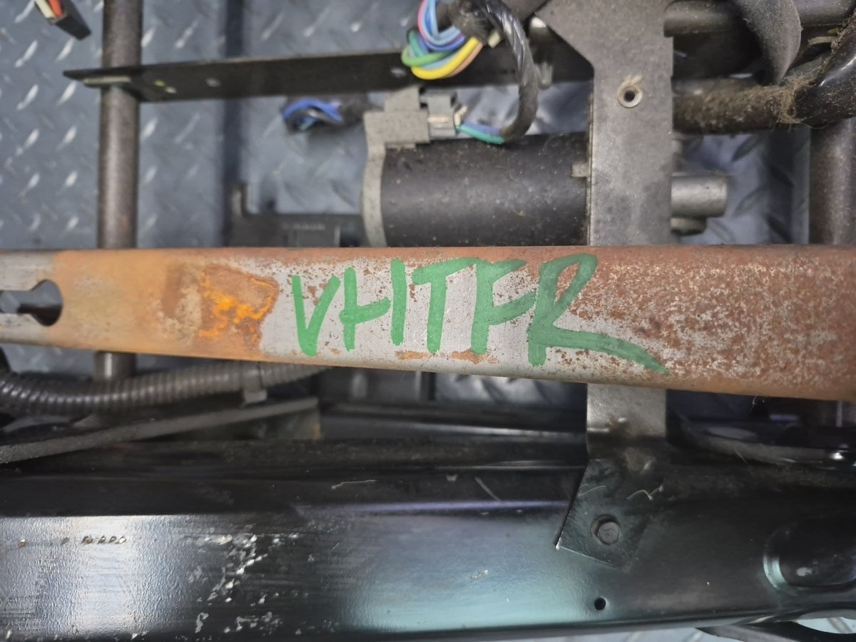 2003-2007 Hummer H2 Front Right Side Seat Lower Frame Track Rail W/ Motors