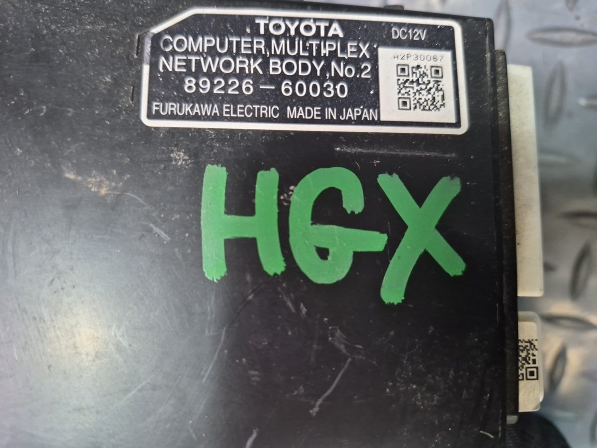 2003-2009 Lexus UZJ120L GX470 Multiplex Network Body Control Module 89226-60030