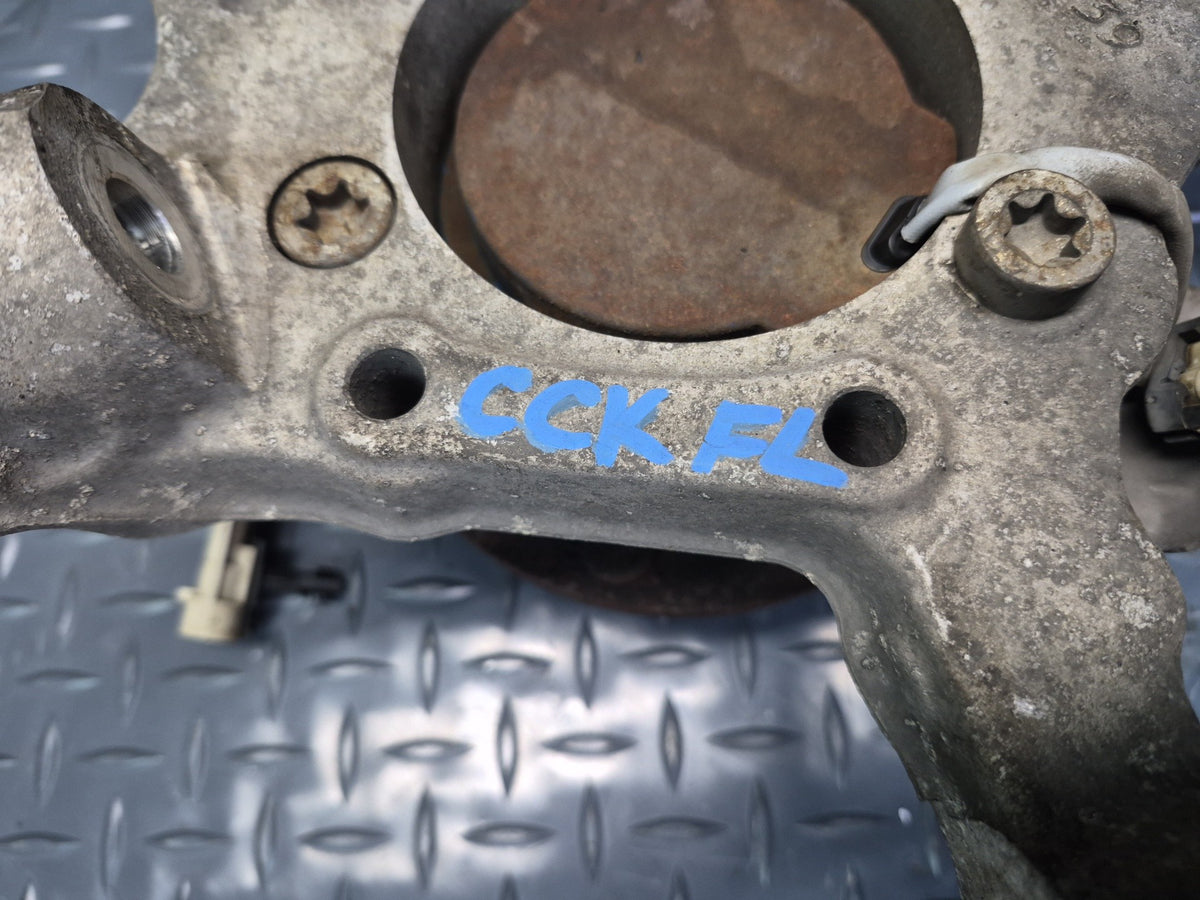 97-04 Chevrolet Corvette C5 Front Left Spindle Knuckle Wheel Hub Bearing OEM