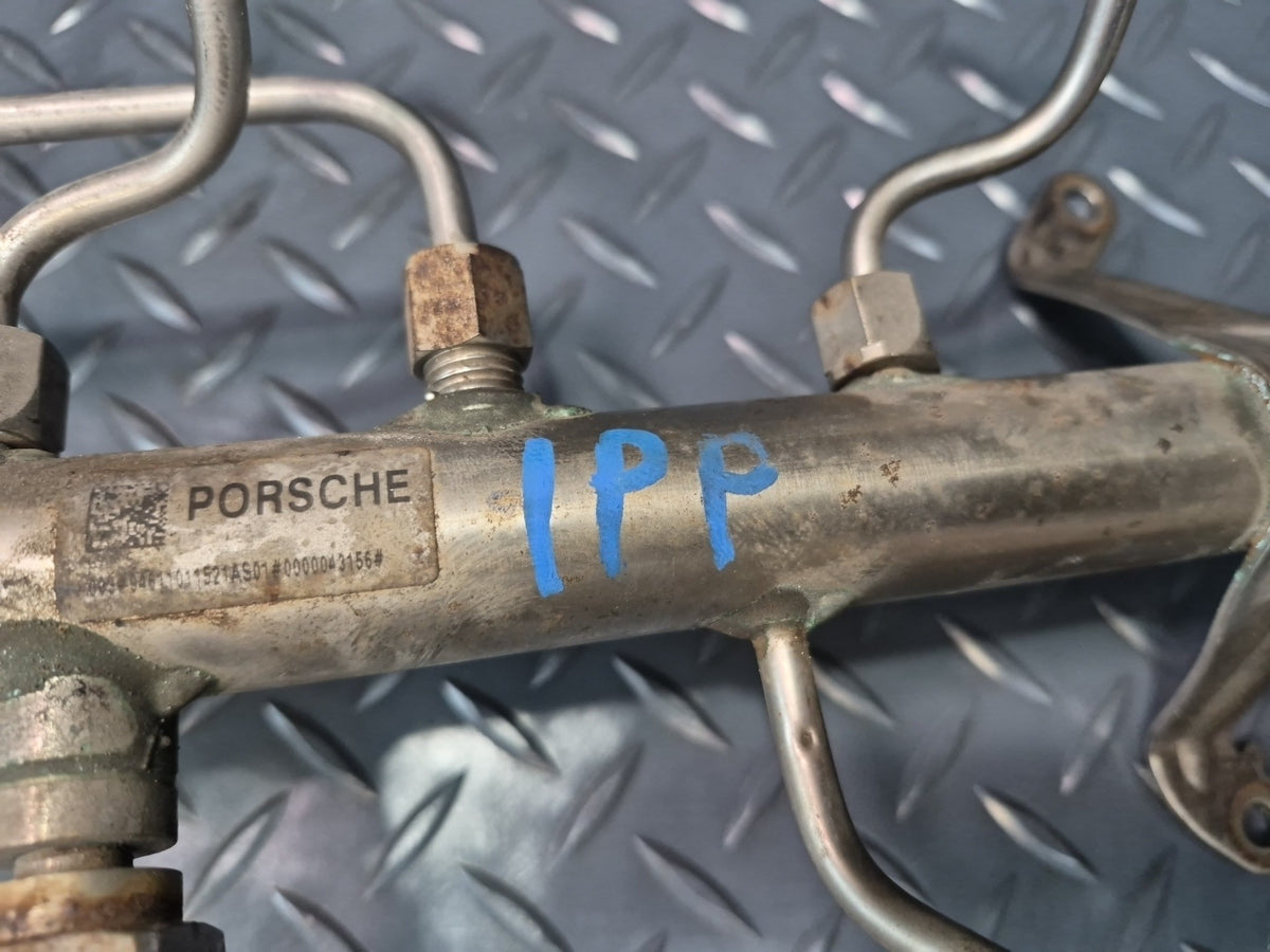 2011-2016 Porsche Panamera 970 3.6L M46.40 Fuel Injector Rail Line Set