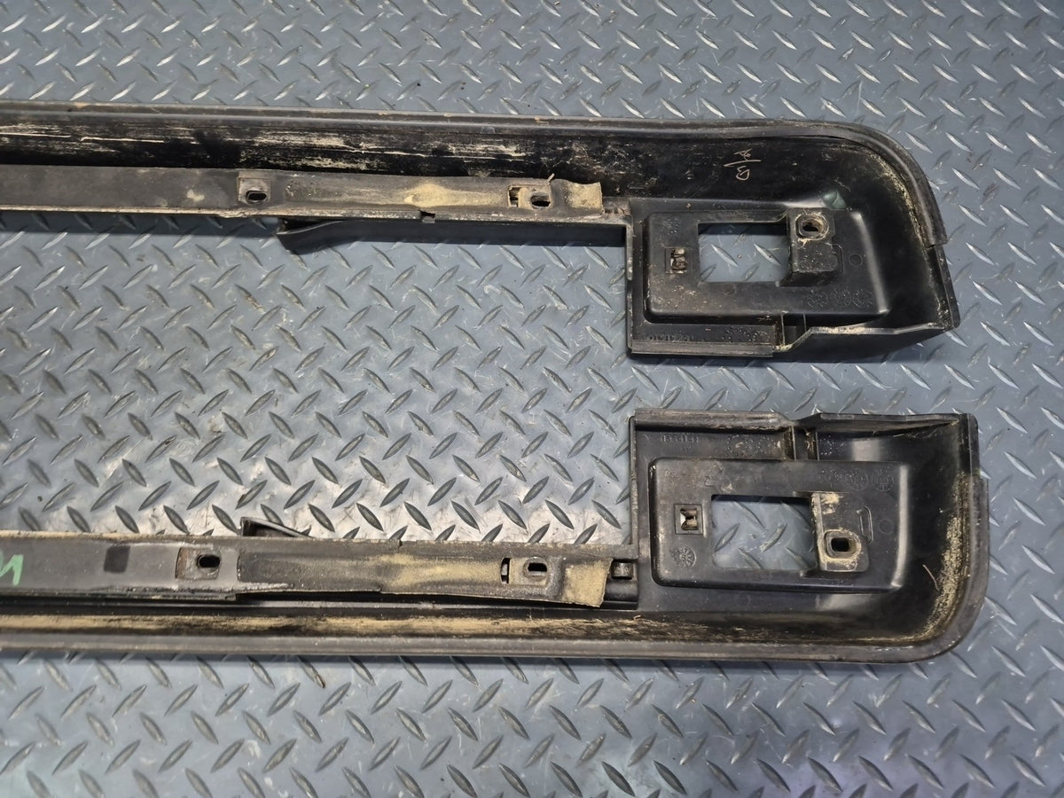 2003-2009 Hummer H2 Rear Right Pass Side Roof Rack Rail Cover Molding
