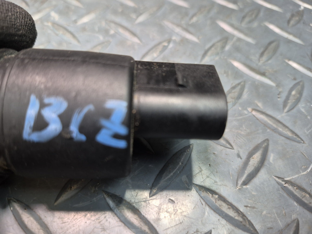 03-08 BMW E85 Z4 Windshield Washer Fluid Reservoir Pump 8362154 OEM