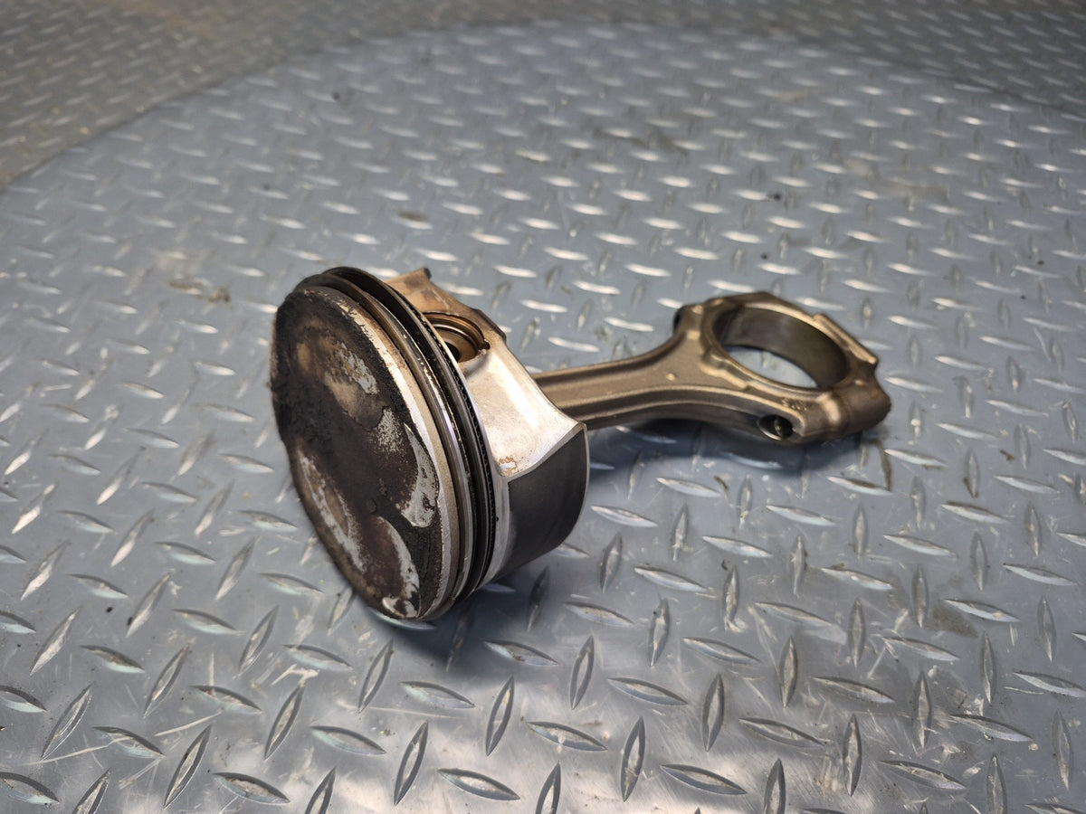 08-11 Mercedes W221 S63 AMG 6.3L M156 Set of 8 Engine Piston Connecting Rod OEM