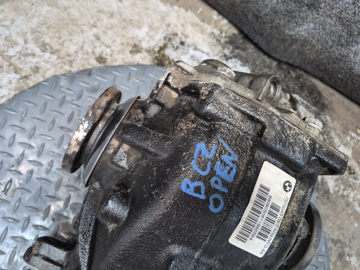 07-08 BMW E85 Z4 N52 3.0si A/T Rear Axle Differential Carrier 3.64 Ratio 65k OEM