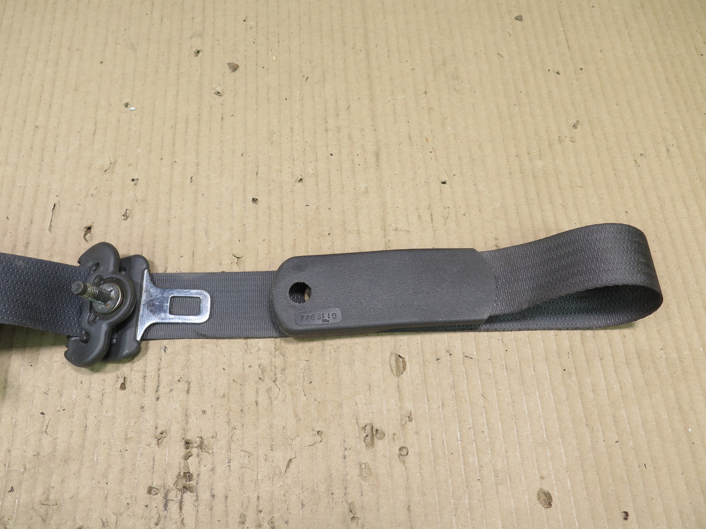 2002-2005 Ford Thunderbird Front Right Seat Belt Retractor OEM