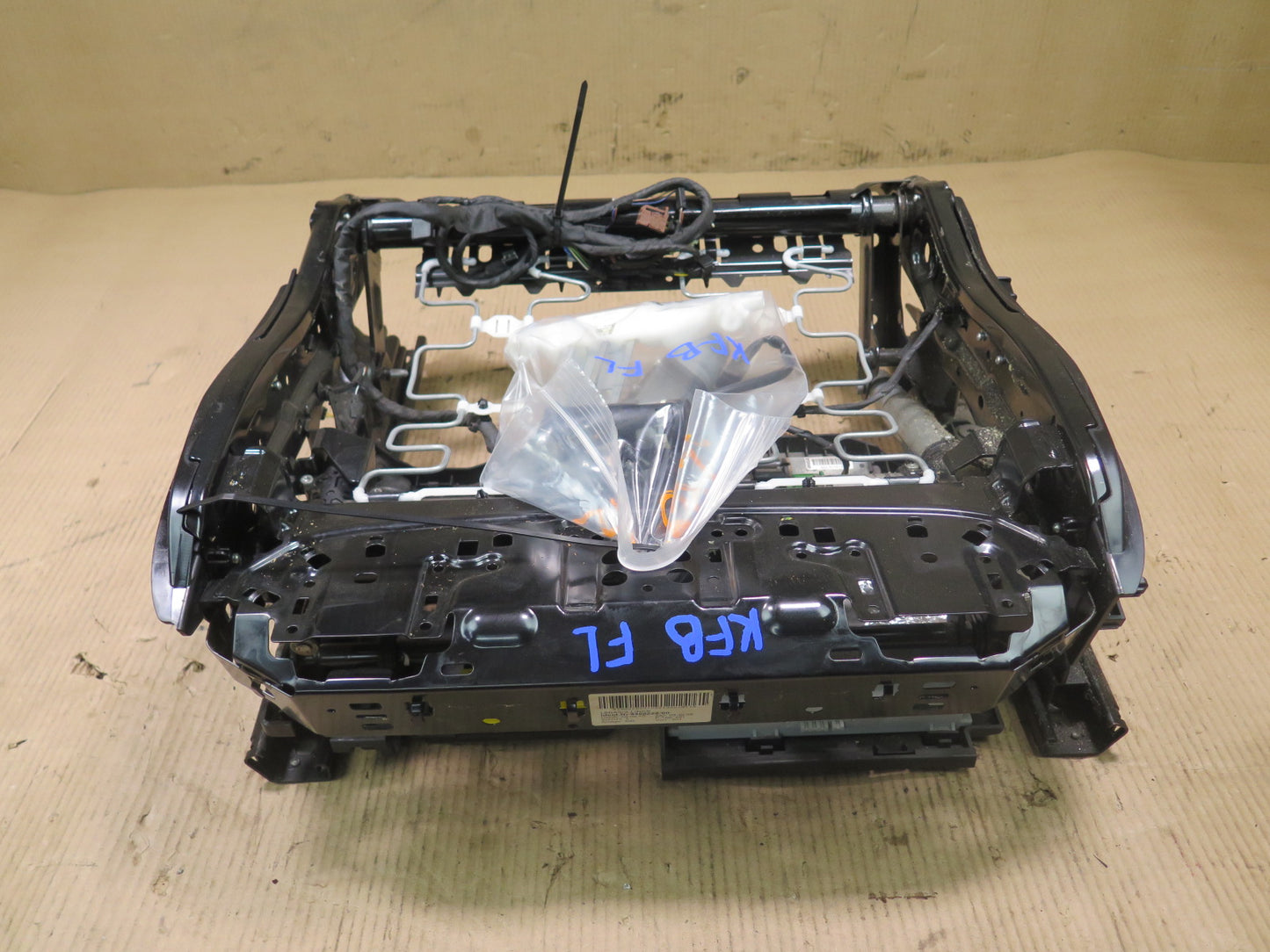 10-13 BMW F07 GT 5-SERIES FRONT LEFT SEAT LOWER FRAME TRACK RAIL MOTOR OEM