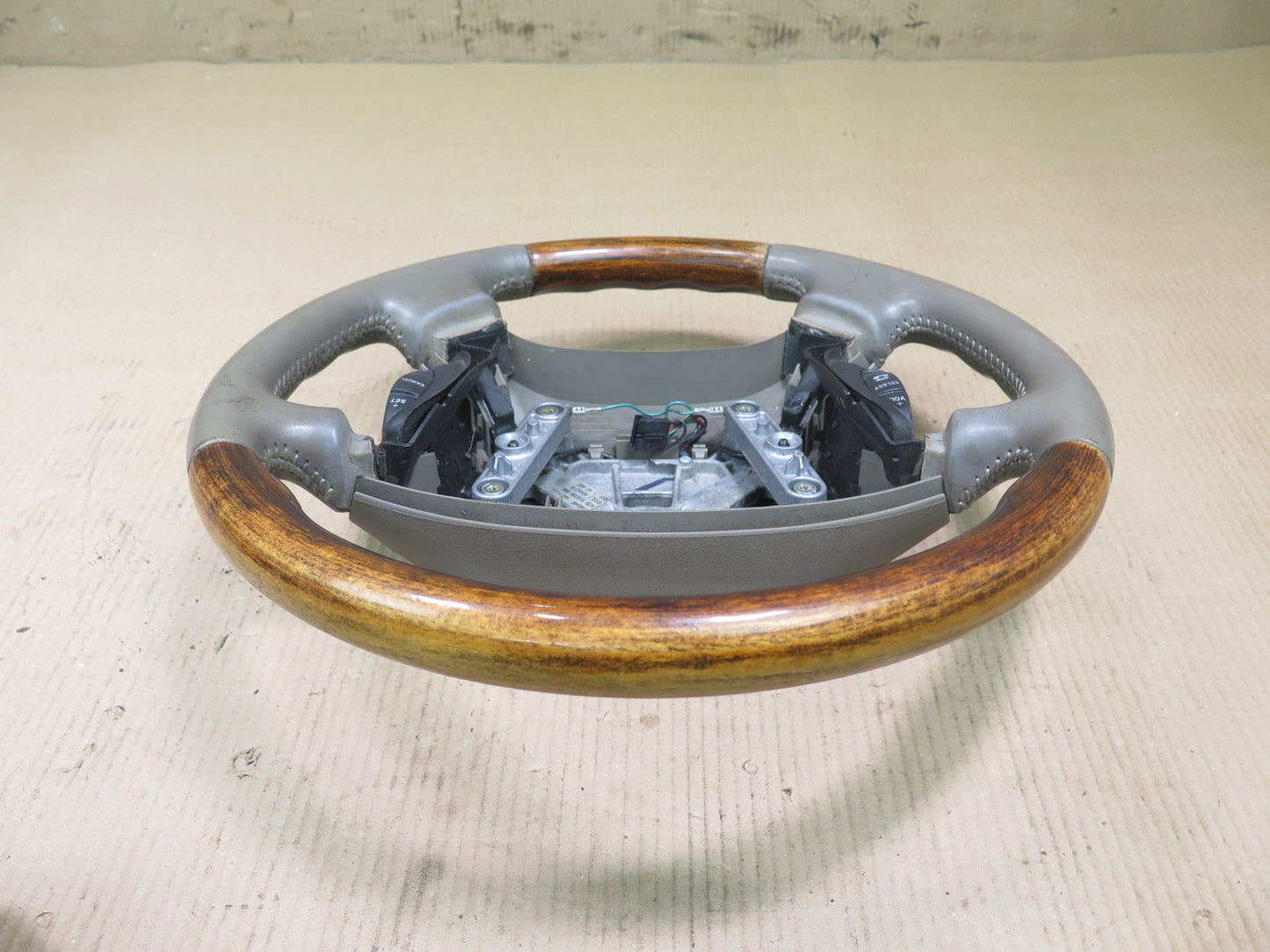 97-03 JAGUAR X100 XK8 LEATHER WOOD STEERING w/ CONTROLS OEM
