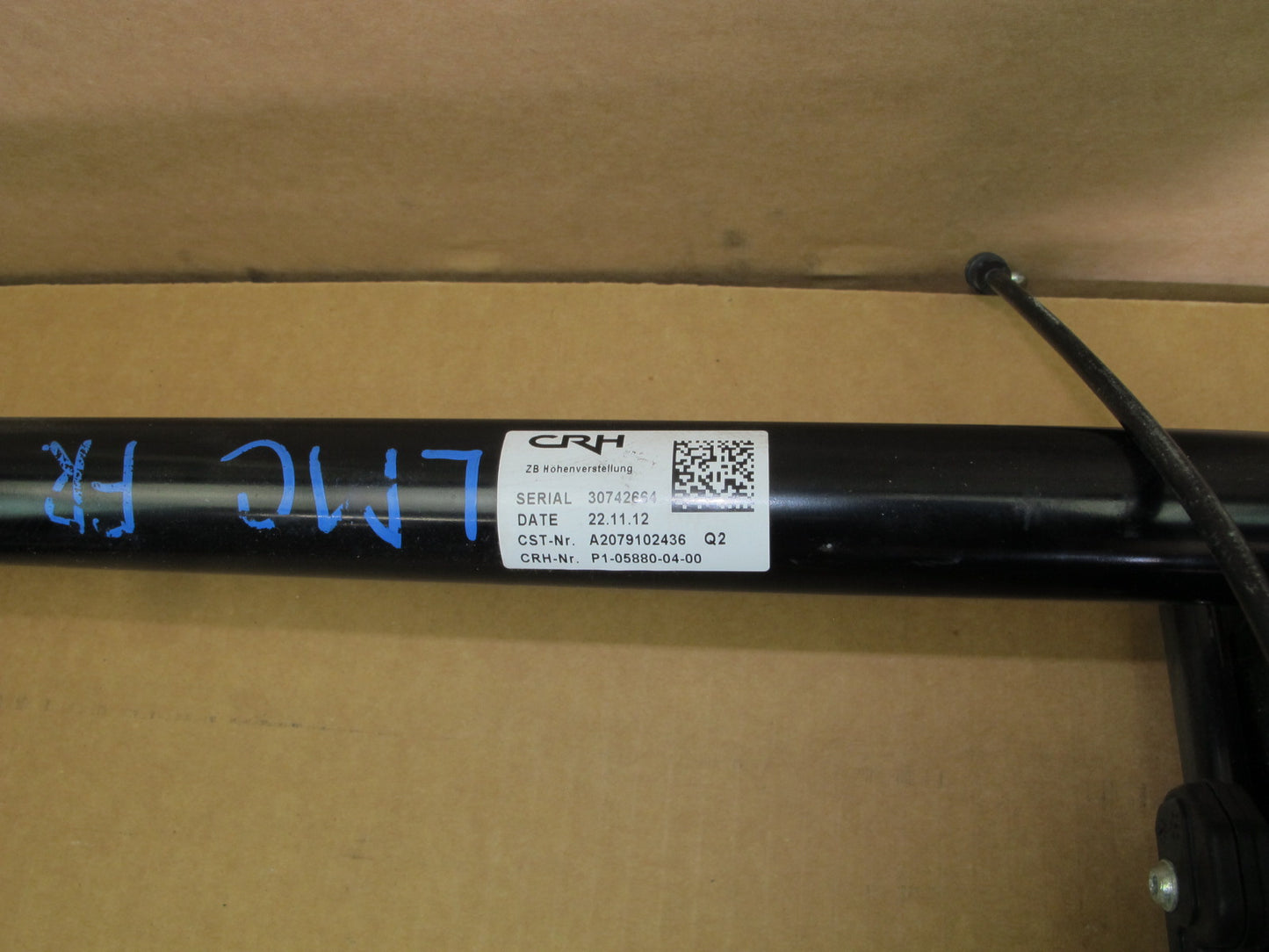 12-15 MERCEDES W204 C204 COUPE FRONT RIGHT SEAT FRAME TRACK w/ MOTOR OEM