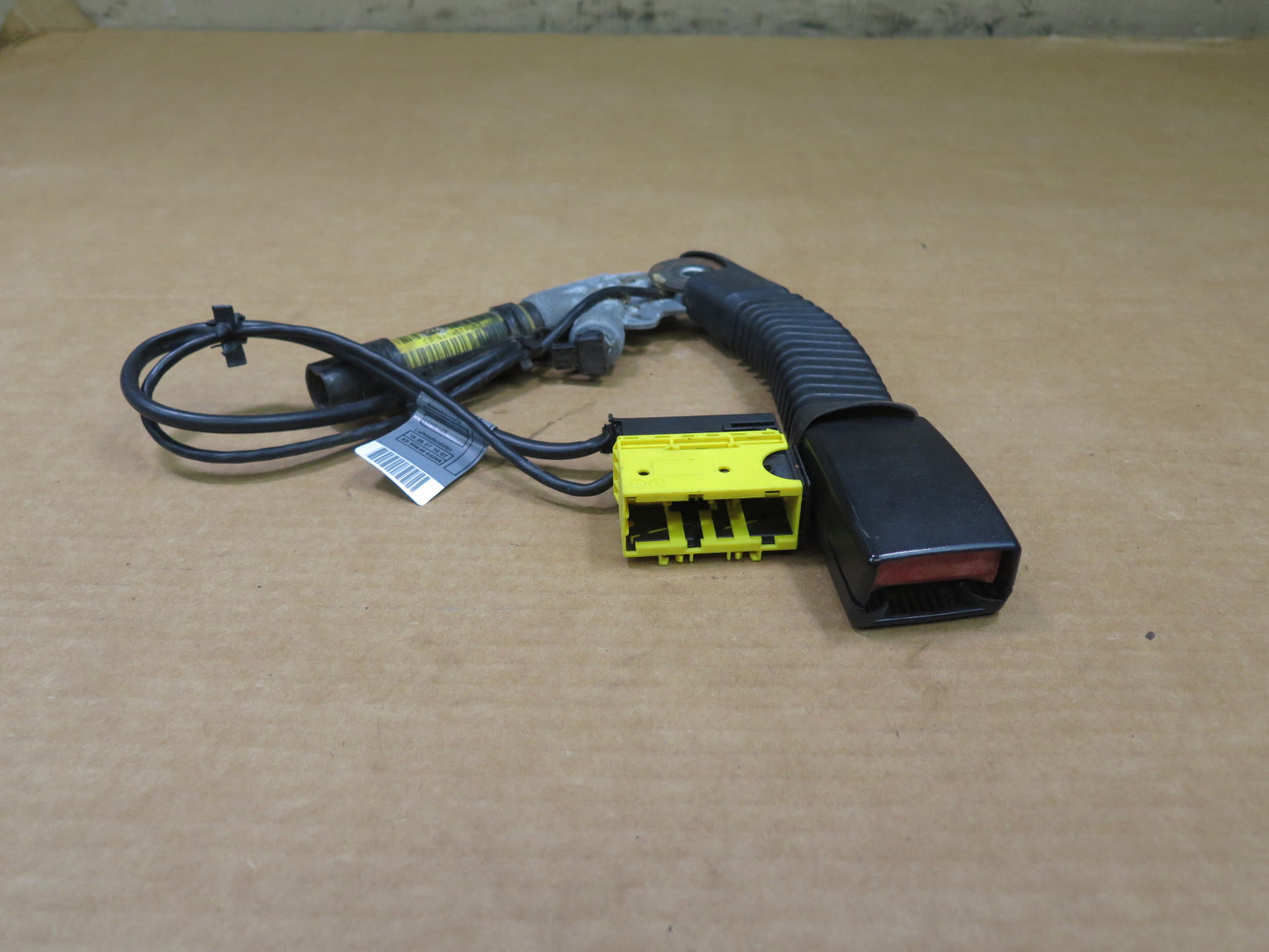 2003-2008 BMW Z4 E85 Front Left Seat Belt Buckle OEM