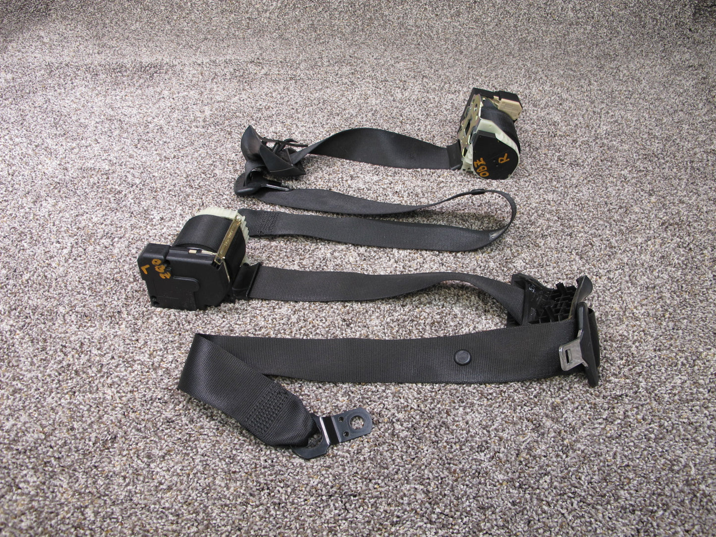 2003-2008 BMW Z4 E85 Left and Right Seat Belts Set OEM