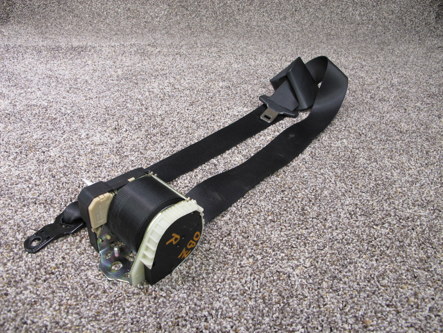 2003-2008 BMW Z4 E85 Left and Right Seat Belts Set OEM