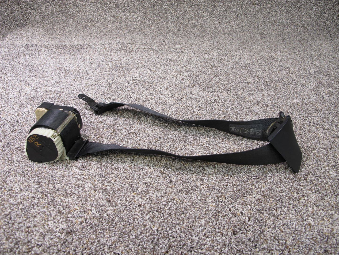 2003-2008 BMW Z4 E85 Left and Right Seat Belts Set OEM