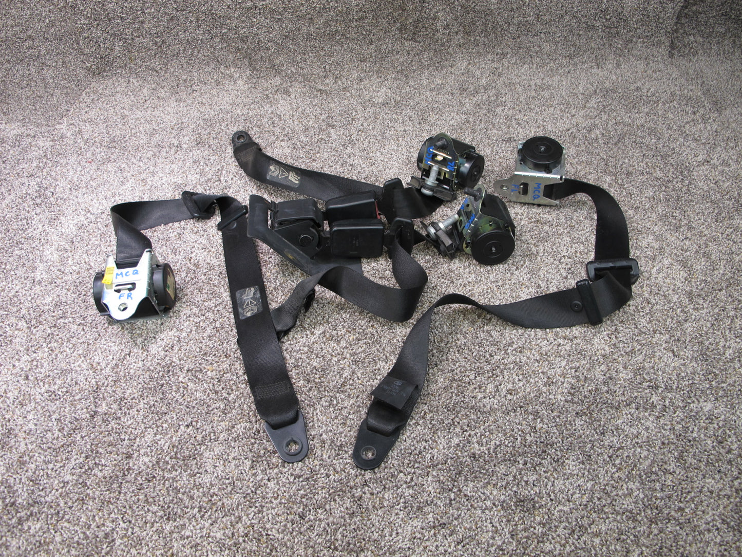 02-08 MINI R50 R53 R52 FRONT REAR SEATBELT RETRACTOR W/ REAR DUAL SEATBELT BUCKLE OEM