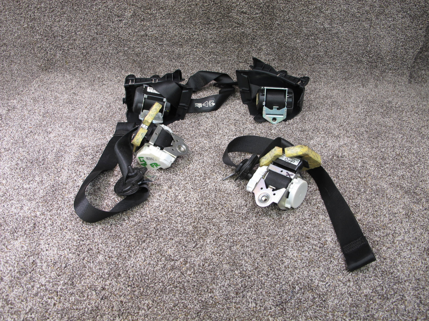 07-13 BMW E92 SET OF 4 FRONT & REAR SEATBELTS RETRACTOR W/ COVER GUIDE OEM