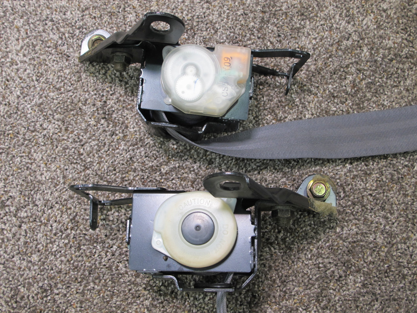 1993-1997 SUBARU SVX Rear Left & Right Seat Belt Set OEM