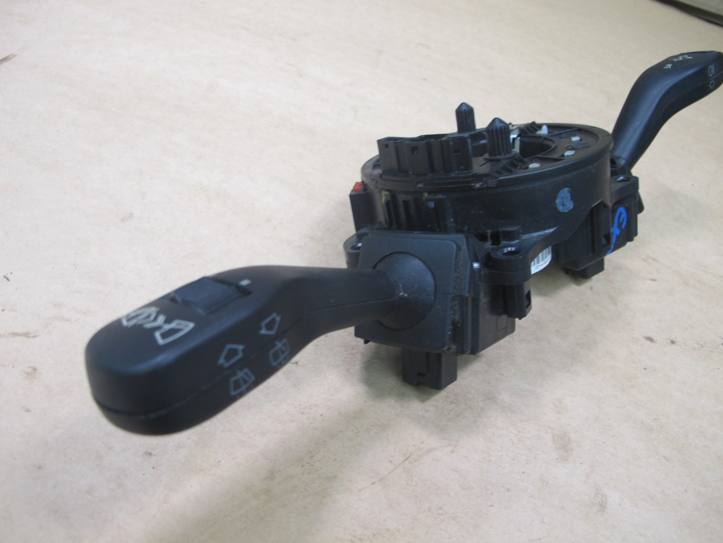 2004-2010 BMW X3 E83 Steering Column Switch Clock Spring Assembly OEM