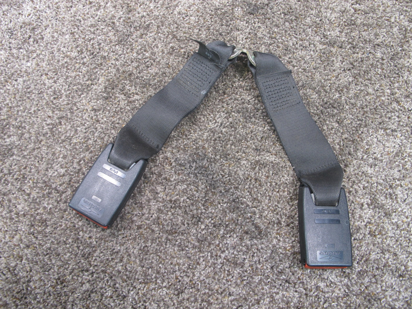 84-91 BMW E30 REAR LEFT & RIGHT SEATBELT RETRACTOR W/ BUCKLE OEM
