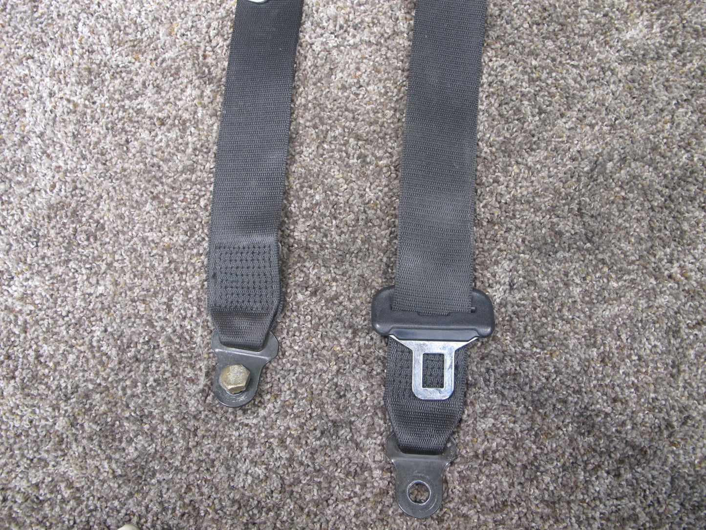 84-91 BMW E30 REAR LEFT & RIGHT SEATBELT RETRACTOR W/ BUCKLE OEM