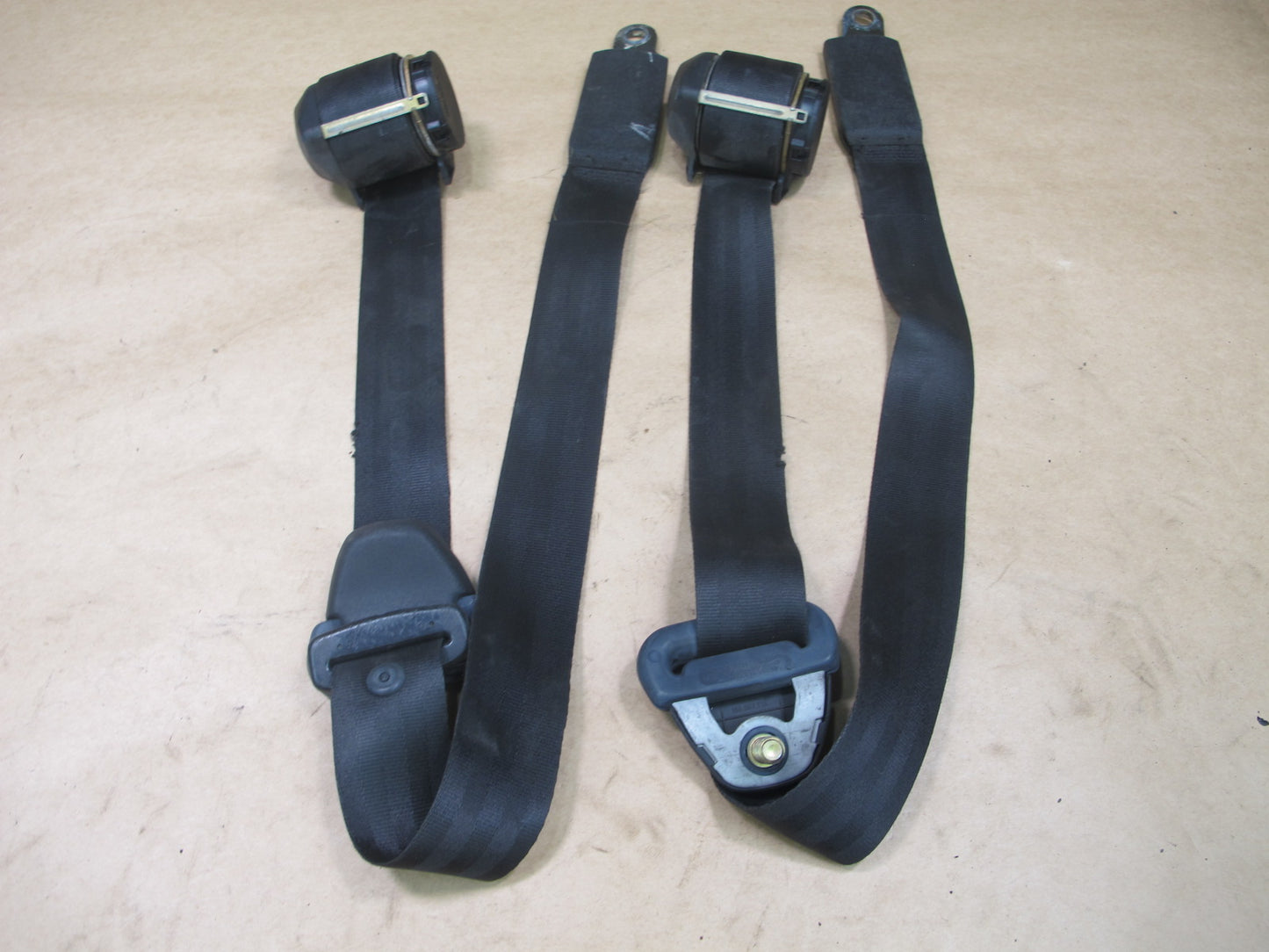 1979-1993 VW Volkswagen Golf Cabriolet Front & Rear Seat Belt Set OEM
