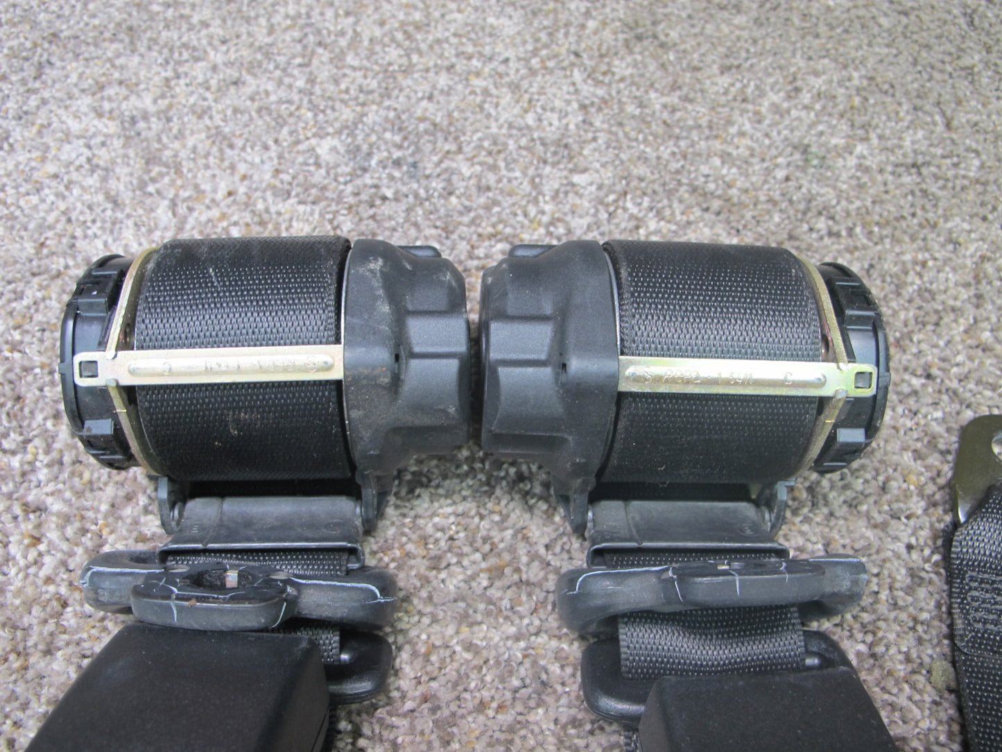 1999-2001 Porsche 911 (996) Front Left & Right Seat Belt Set OEM