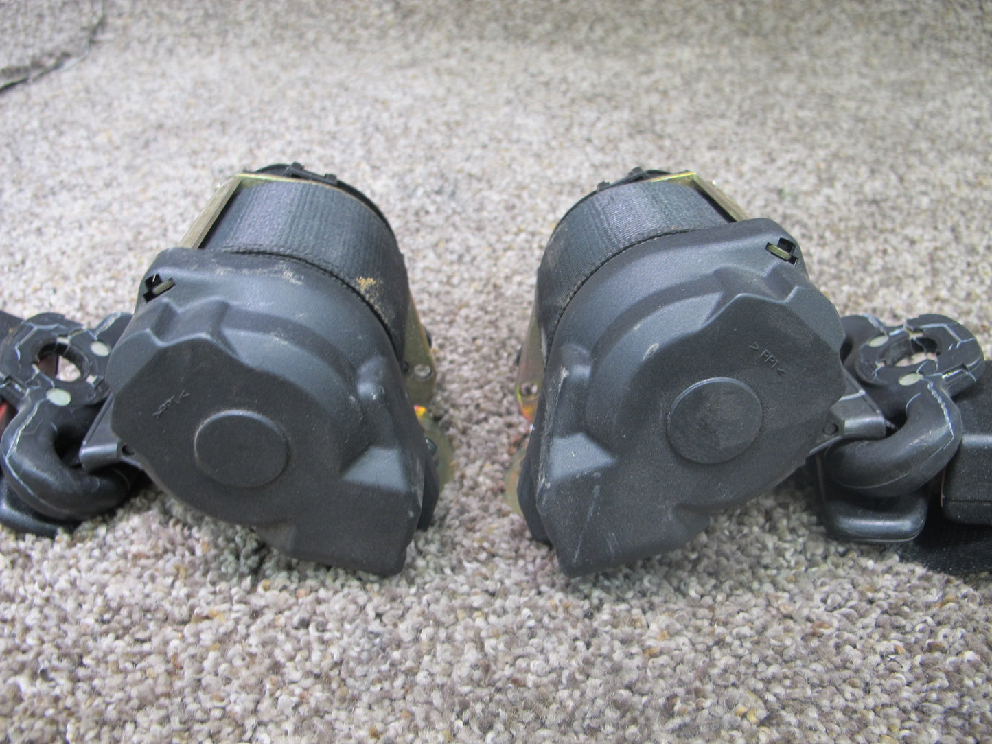 1999-2001 Porsche 911 (996) Front Left & Right Seat Belt Set OEM