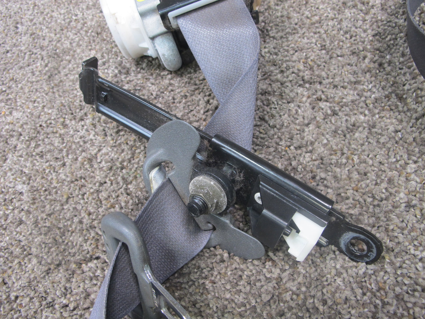 2003-2009 Lexus GX470 Front Left & Right Seat Belt Set OEM