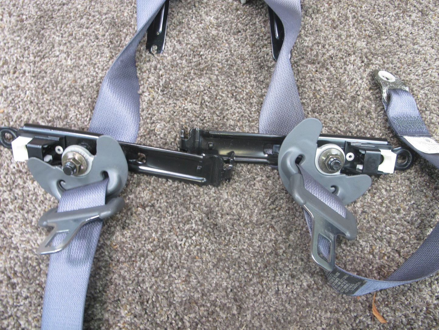 2003-2009 Lexus GX470 2nd Row Left & Right Seat Belt Set OEM