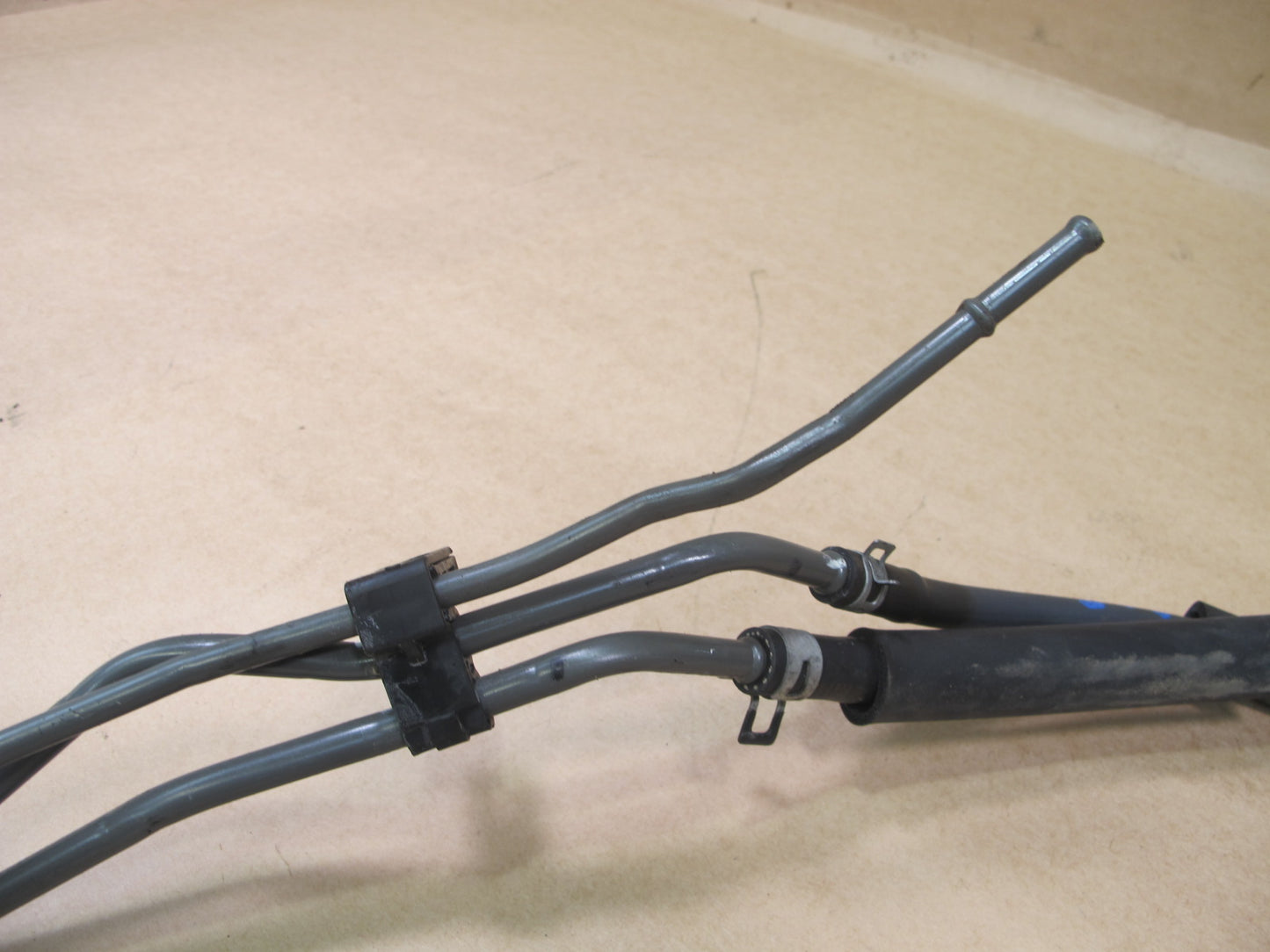 98-00 LEXUS UCF20 LS400 FUEL TANK VENT LINE HOSE OEM