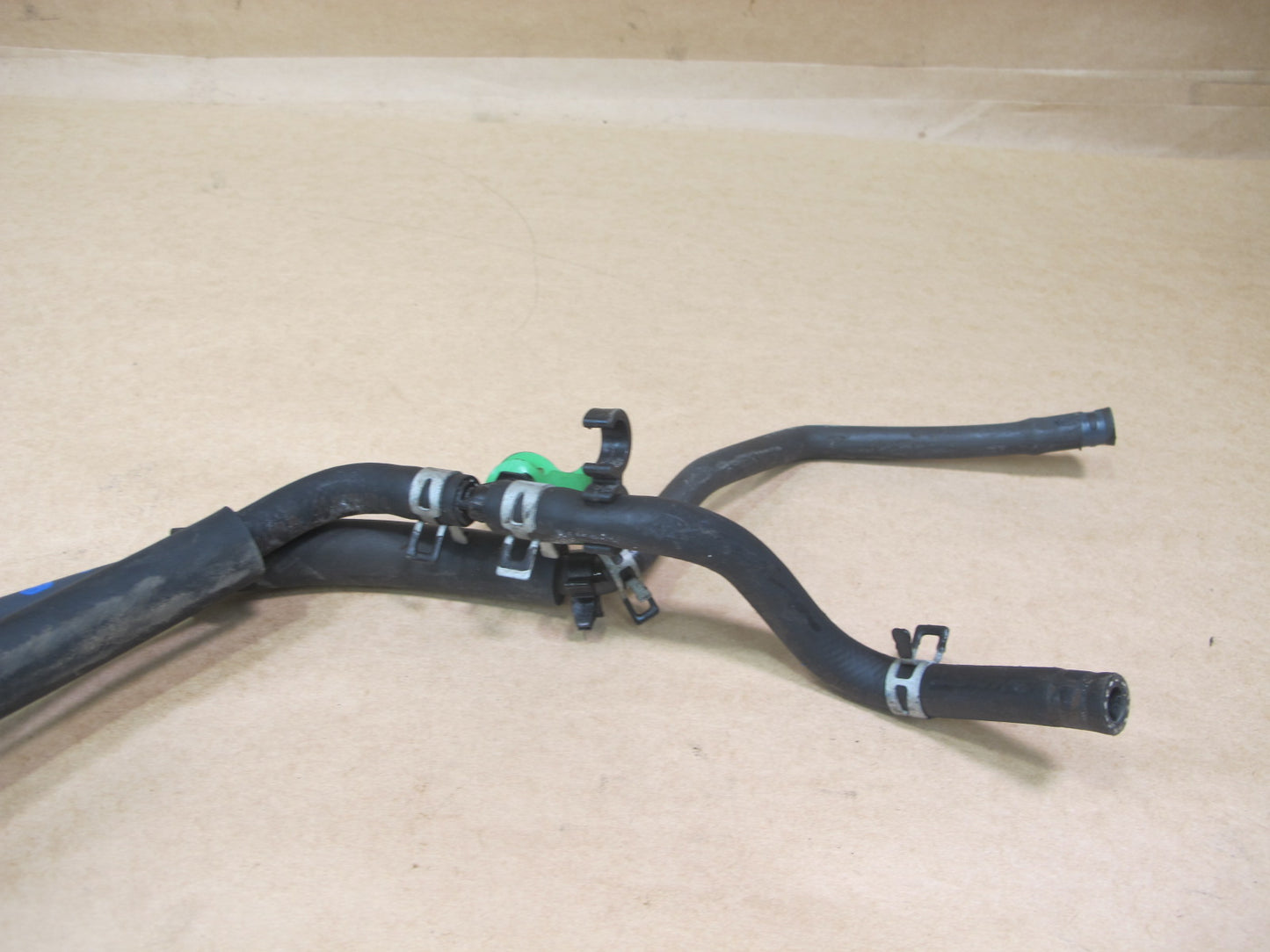 98-00 LEXUS UCF20 LS400 FUEL TANK VENT LINE HOSE OEM