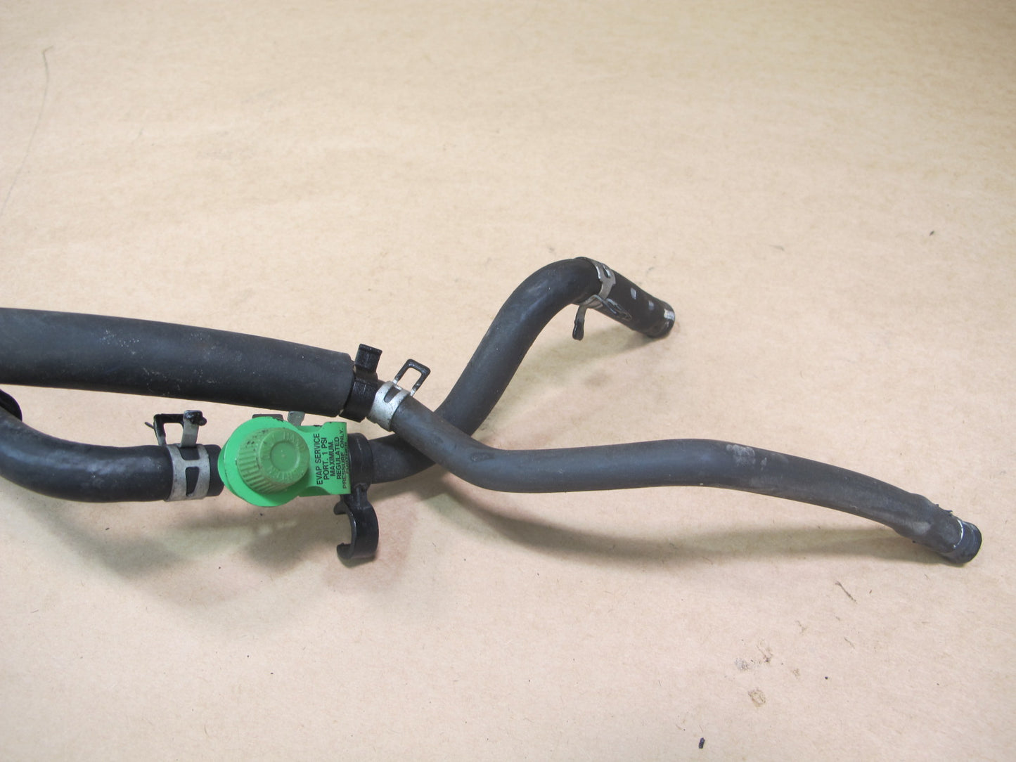 98-00 LEXUS UCF20 LS400 FUEL TANK VENT LINE HOSE OEM