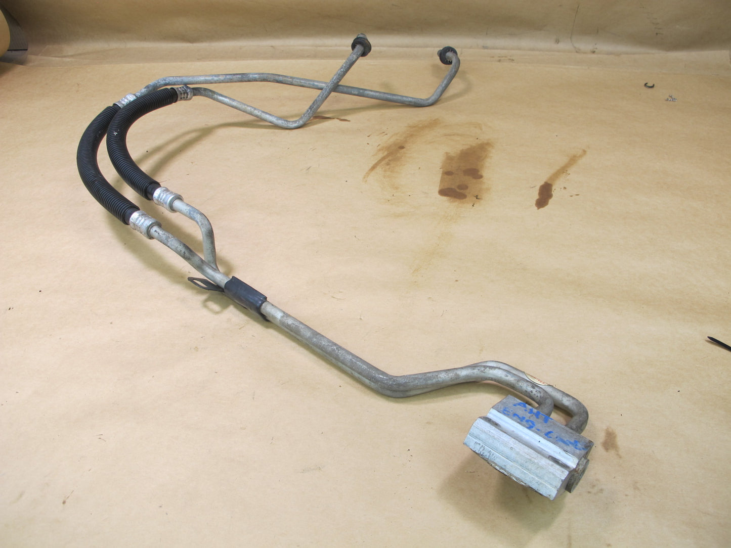 2003-2007 HUMMER H2 6.0L ENGINE OIL COOLER LINE HOSE PIPE TUBE ASSEMBLY OEM