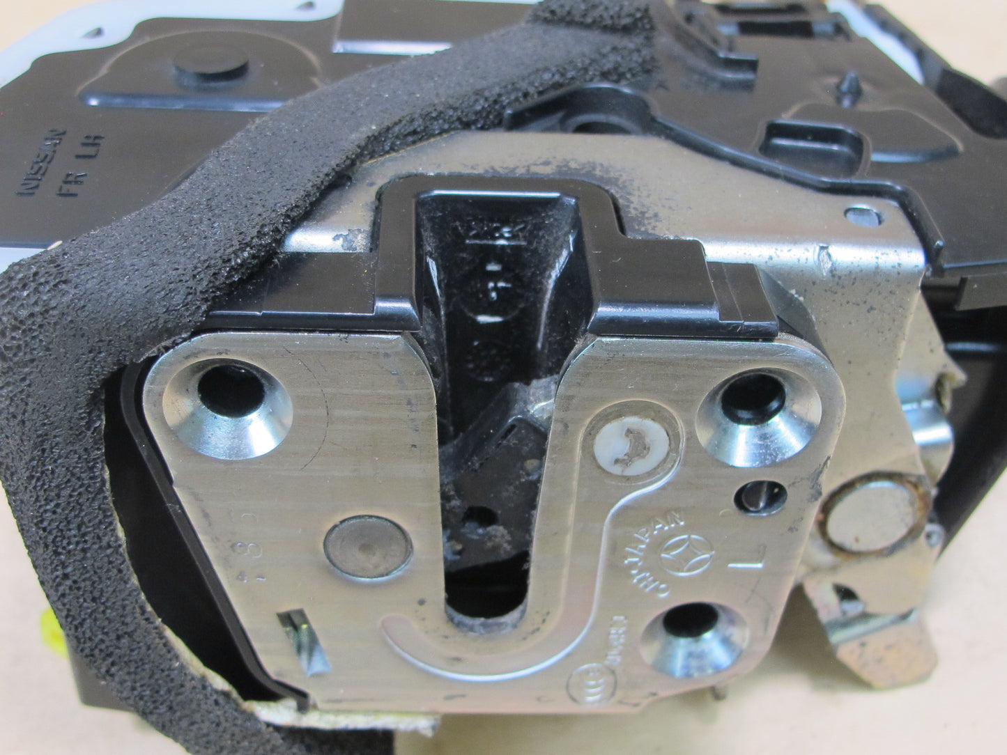 2011-2017 INFINITI QX56 QX80 FRONT LEFT DRIVER SIDE DOOR LOCK LATCH ACTUATOR