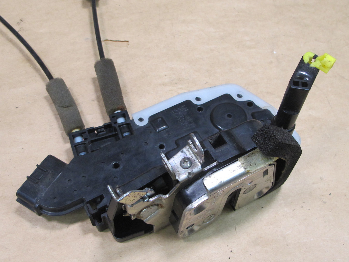 2011-2017 INFINITI QX56 QX80 FRONT LEFT DRIVER SIDE DOOR LOCK LATCH ACTUATOR