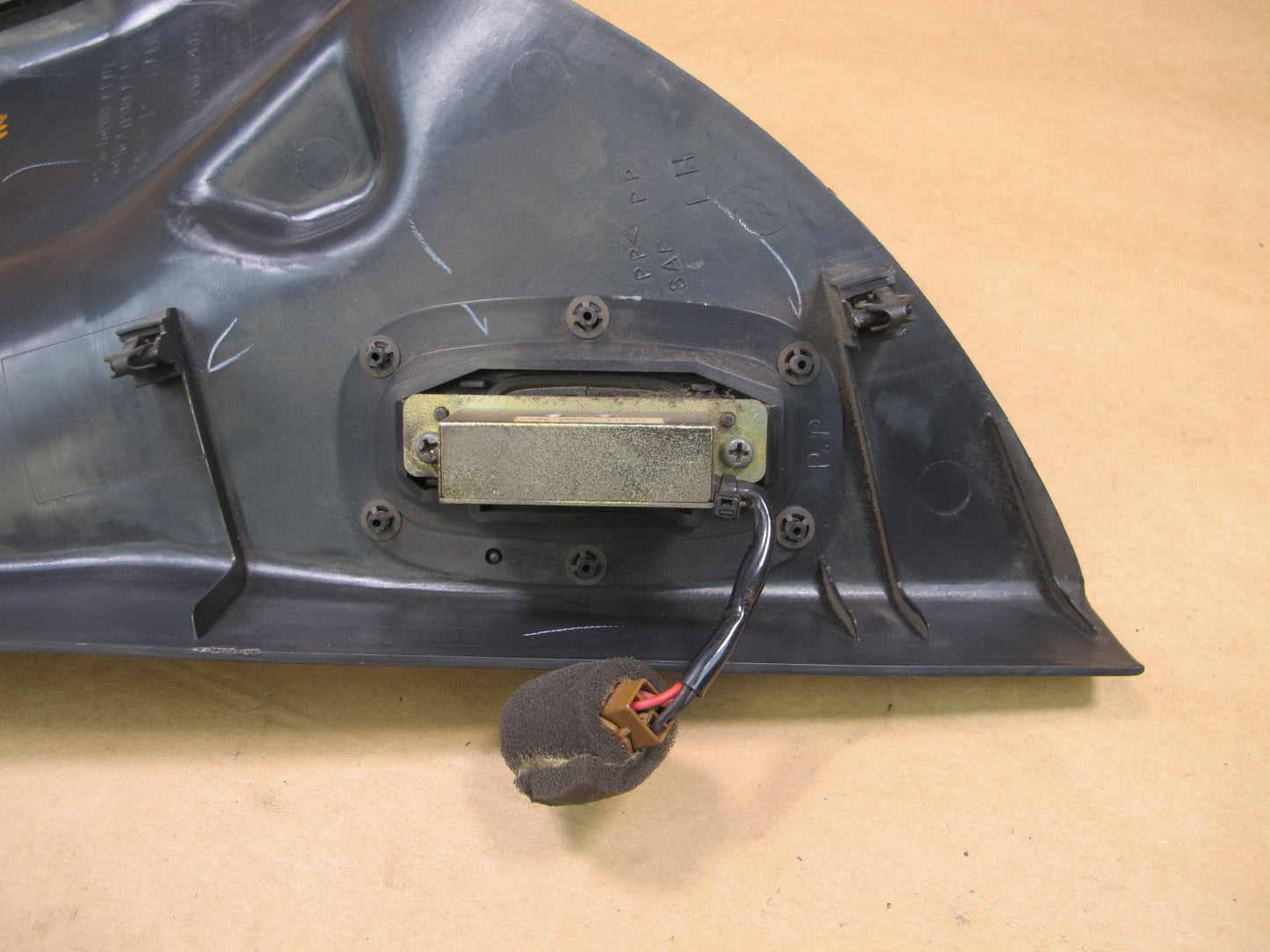 93-96 NISSAN Z32 300ZX CONVERTIBLE SET OF 2 CENTER PILLAR LOWER TRIM PANEL OEM