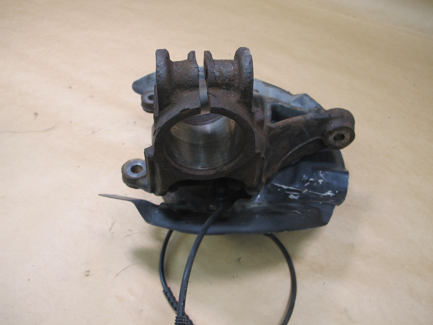 11-16 MINI COOPER R60 COUNTRYMAN AWD FRONT LEFT SPINDLE KNUCKLE WHEEL HUB OEM