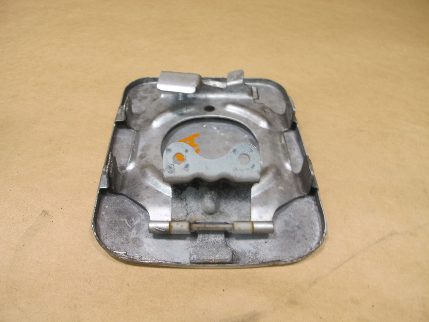 86-91 MAZDA RX7 LHD FUEL DOOR LAI COVER SILVER OEM