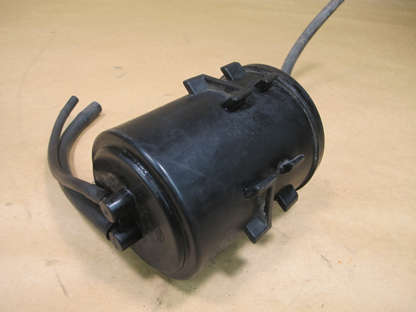 86-91 MAZDA RX7 FUEL EVAP VAPOR CANISTER OEM