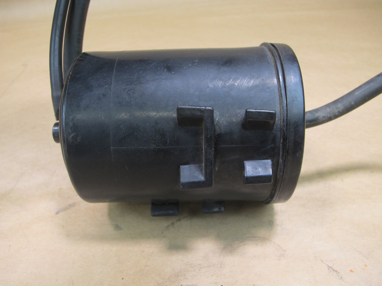 86-91 MAZDA RX7 FUEL EVAP VAPOR CANISTER OEM