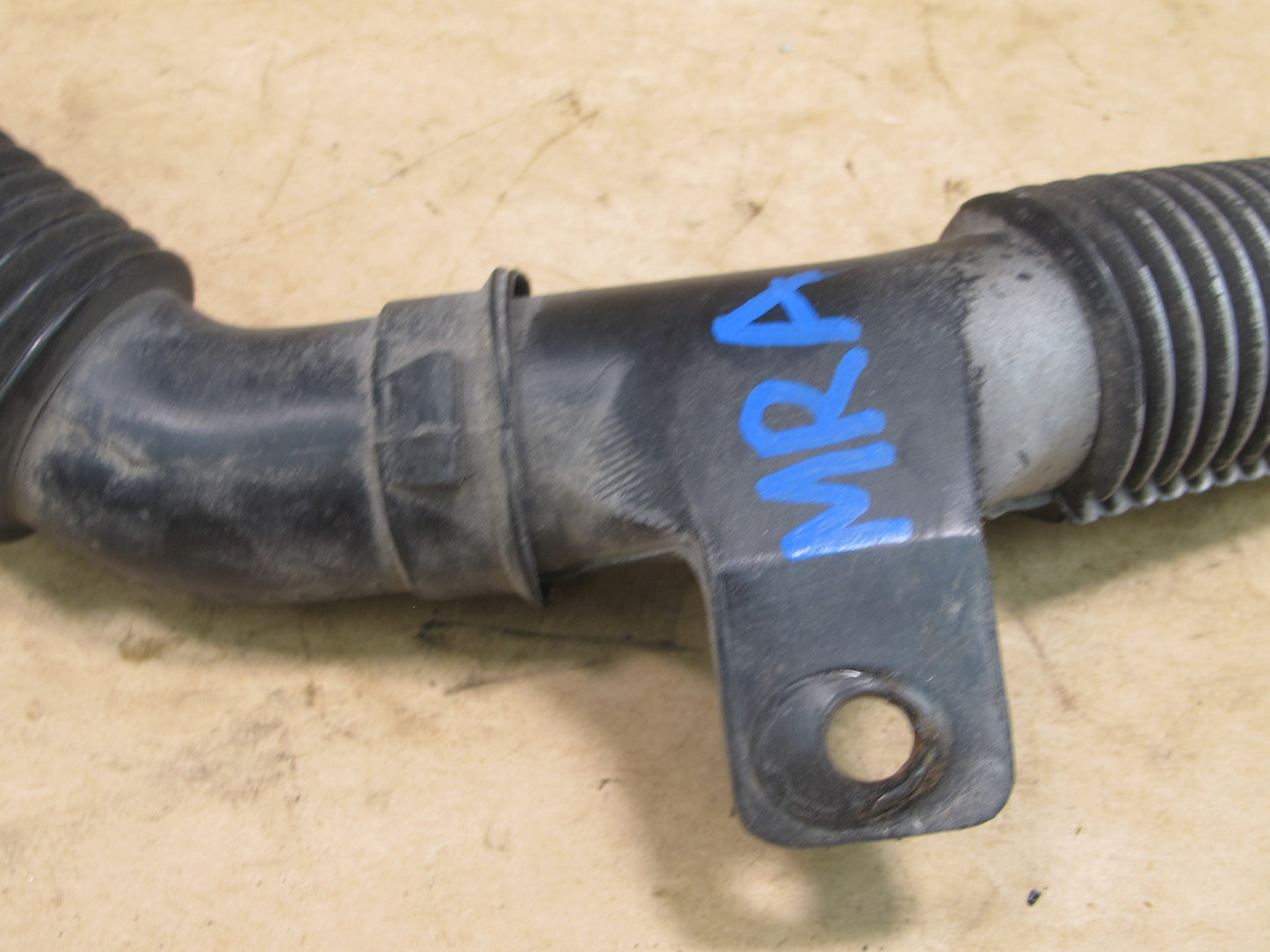 86-88 MAZDA RX7 FRONT AIR DUCT TUBE FB0150134 OEM