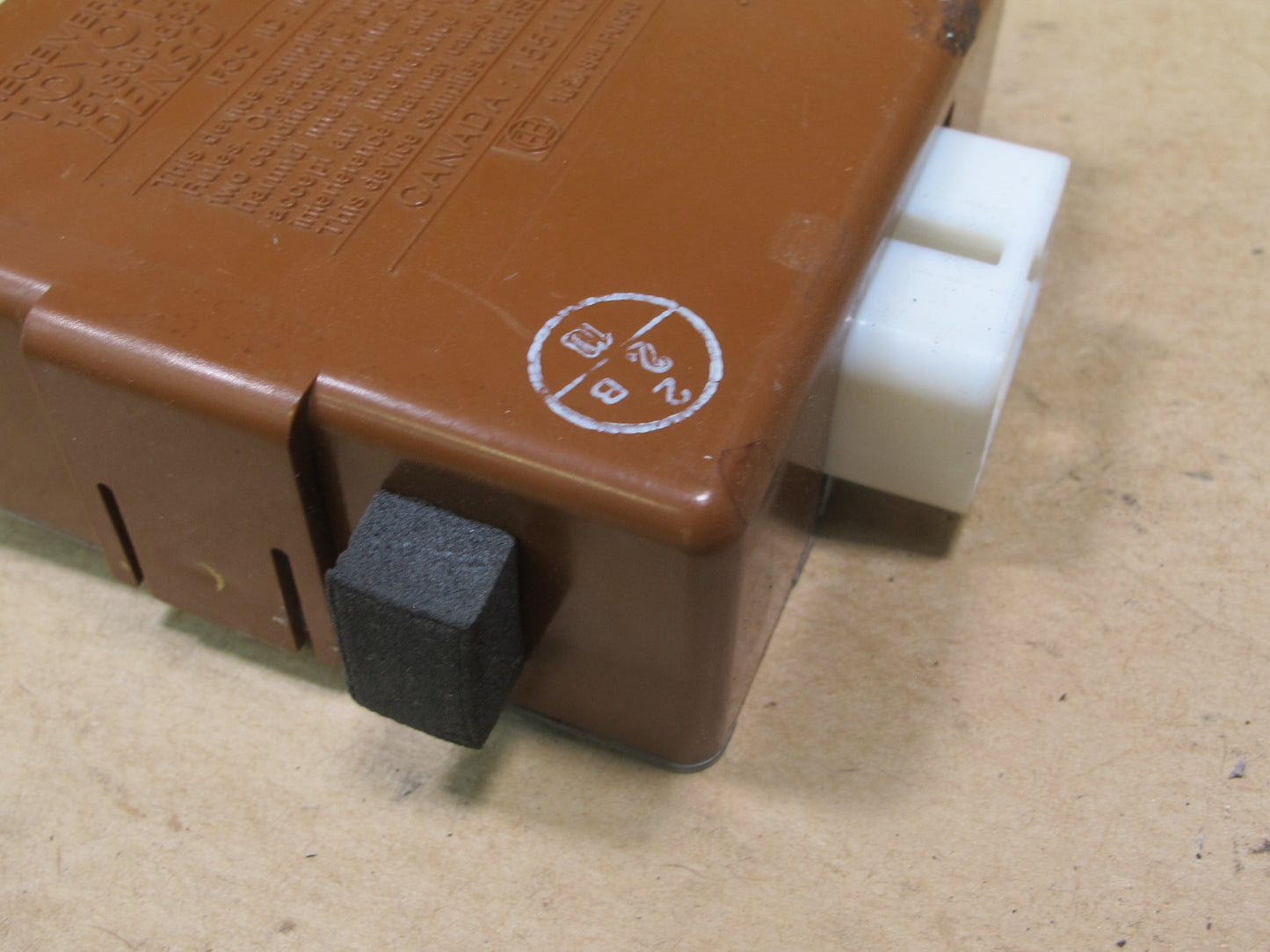 2000-2002 LEXUS J100 LX470 DOOR RECEIVER CONTROL MODULE 89741-60061