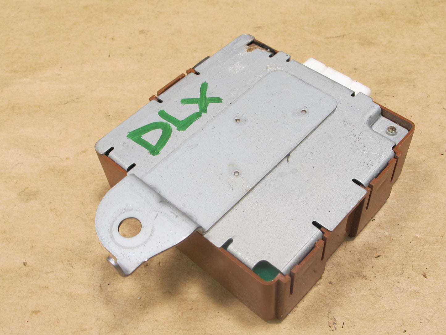 2000-2002 LEXUS J100 LX470 DOOR RECEIVER CONTROL MODULE 89741-60061