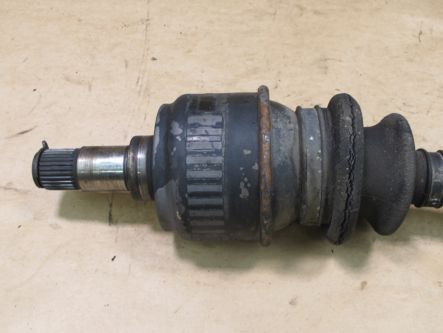 73-80 MERCEDES R107 SL-CLASS REAR RIGHT SUSPENSION AXLE SHAFT OEM