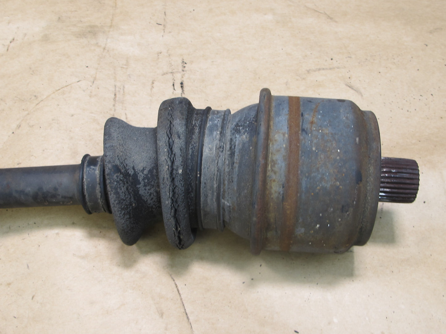 73-80 MERCEDES R107 SL-CLASS REAR RIGHT SUSPENSION AXLE SHAFT OEM